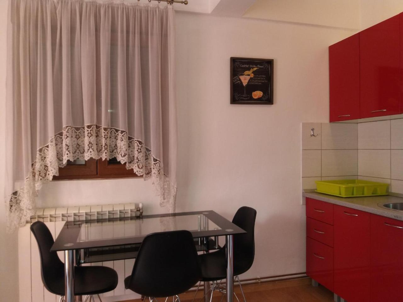 Apartman Donji Kraj Apartment เซทินเจ ภายนอก รูปภาพ