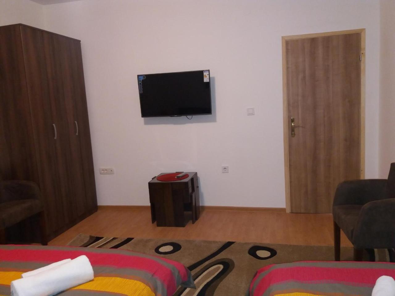 Apartman Donji Kraj Apartment เซทินเจ ภายนอก รูปภาพ