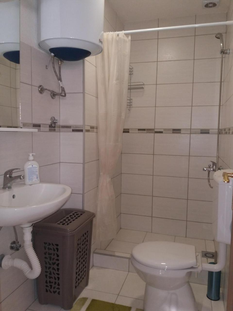 Apartman Donji Kraj Apartment เซทินเจ ภายนอก รูปภาพ