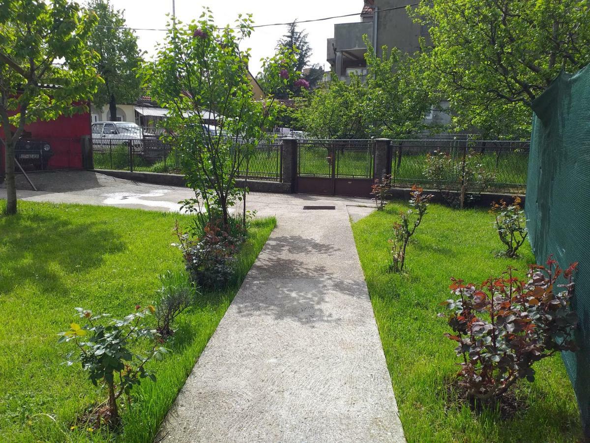 Apartman Donji Kraj Apartment เซทินเจ ภายนอก รูปภาพ